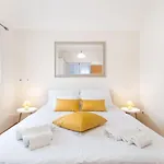 アパート Lotea - Two-bedroom With Terrace ツァヴタット